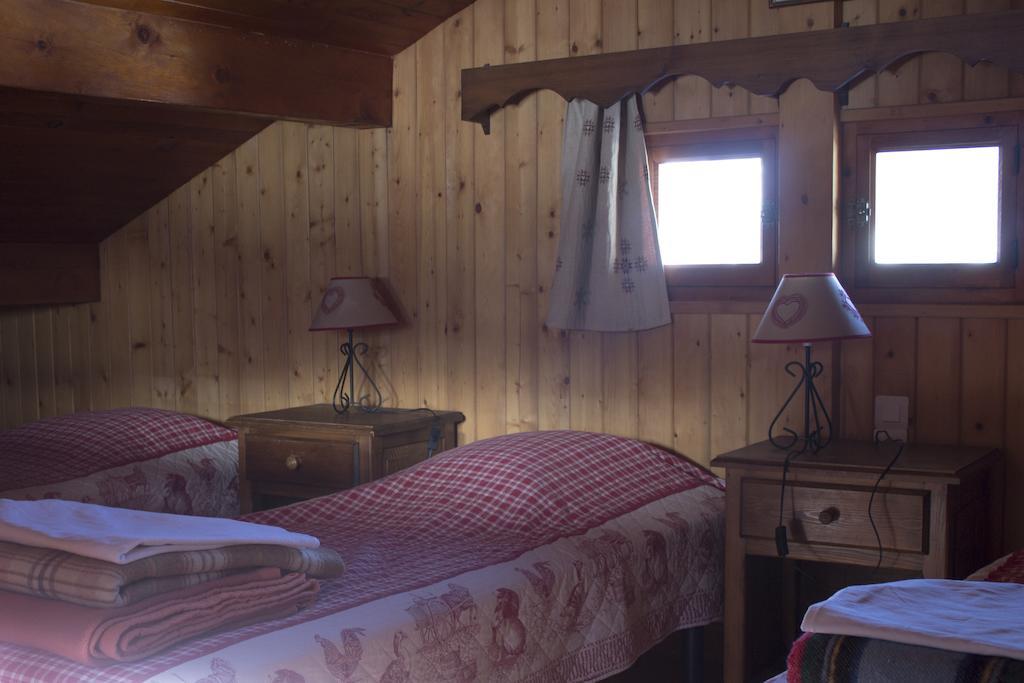 Chalets Savoie Les Chalets D'Heidi Нотр-Дам-де-Белькомб Номер фото